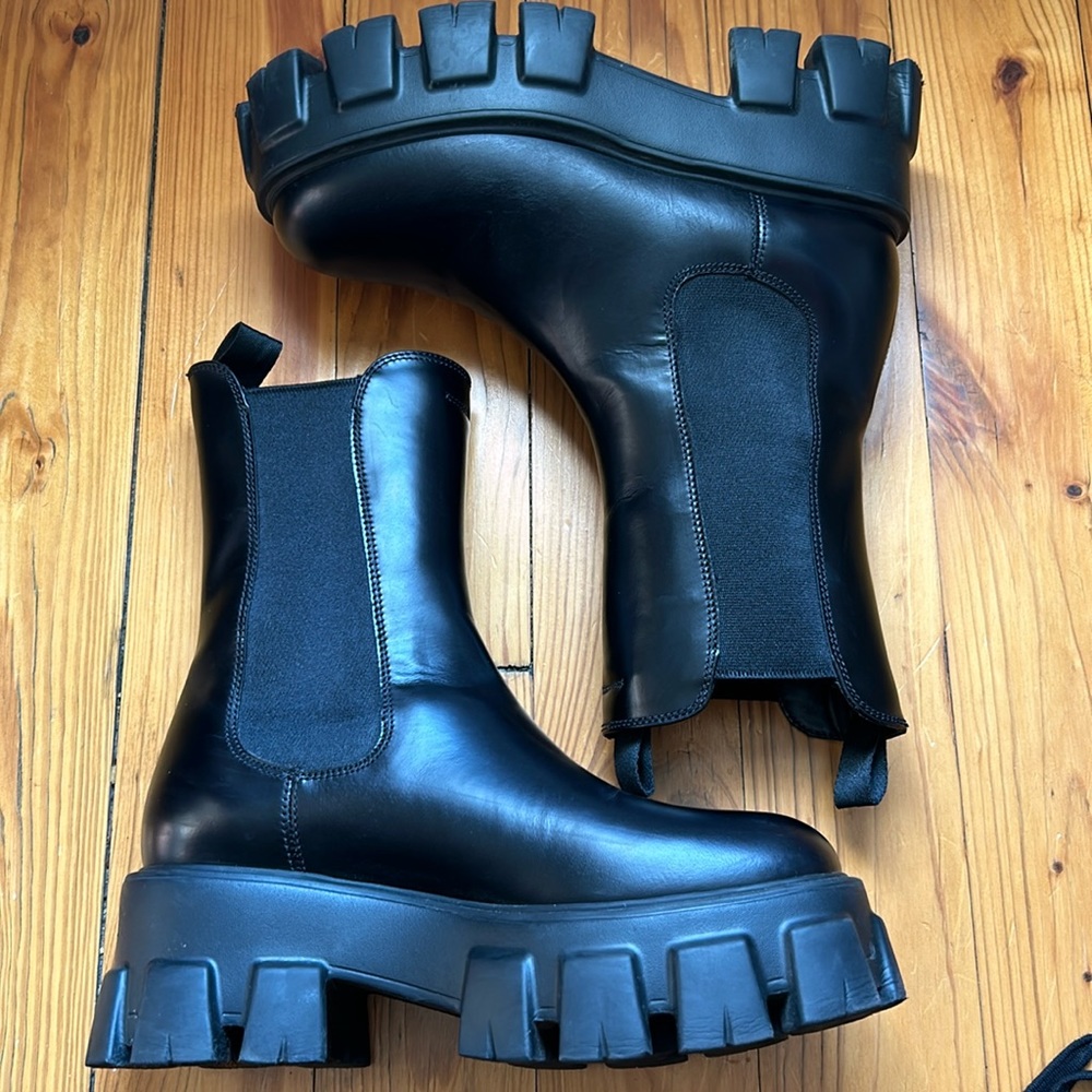 Gently worn Prada Monolith boots size 37